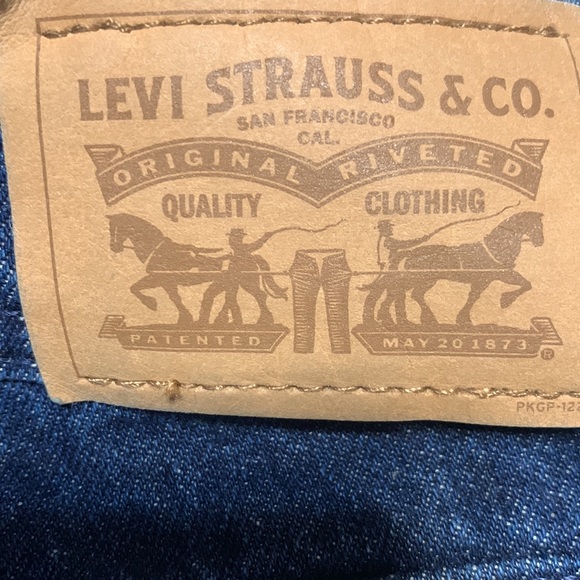Girls Levi’s ShortAlls - Picture 7 of 8